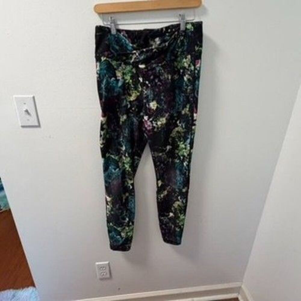 C9 Champion Women XL‎ High Waisted Activewear Leggings Multicolor Abstract Print